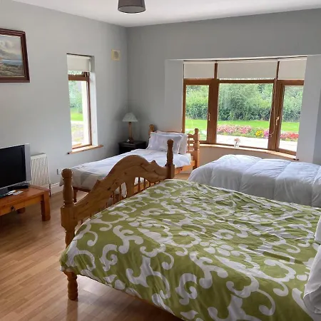 Konukevi Motorwaylodge Kilcoran E21rk60 Cahir